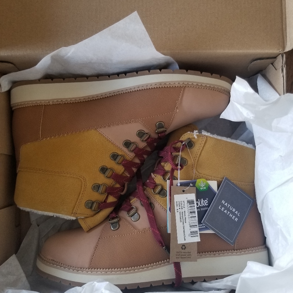 Brand New Size 8.5 Tom's Mesa Boots